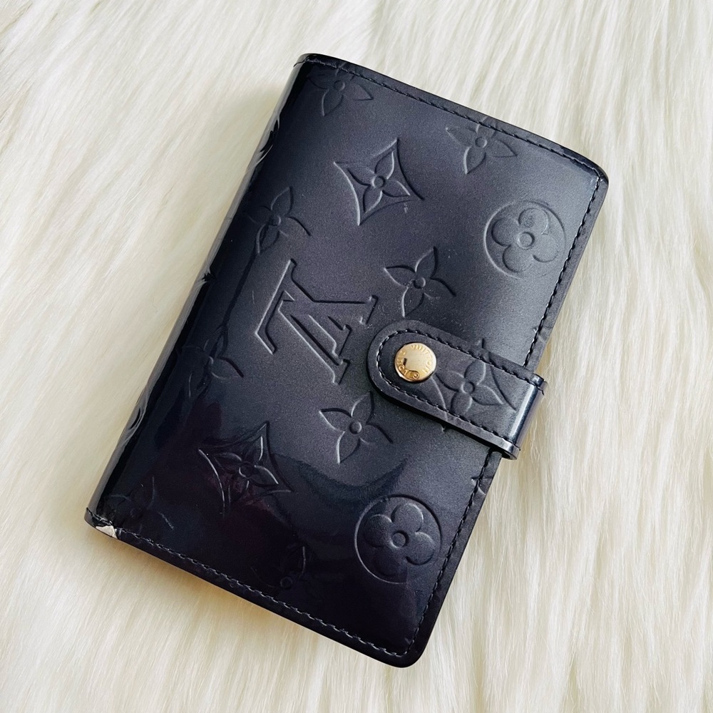 Authentic Louis Vuitton Vernis Wallet